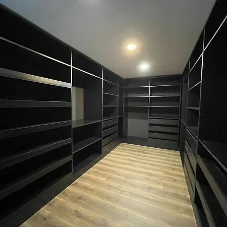 Linda Vista * Frejus