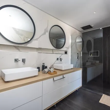 Linda Vista * Frejus